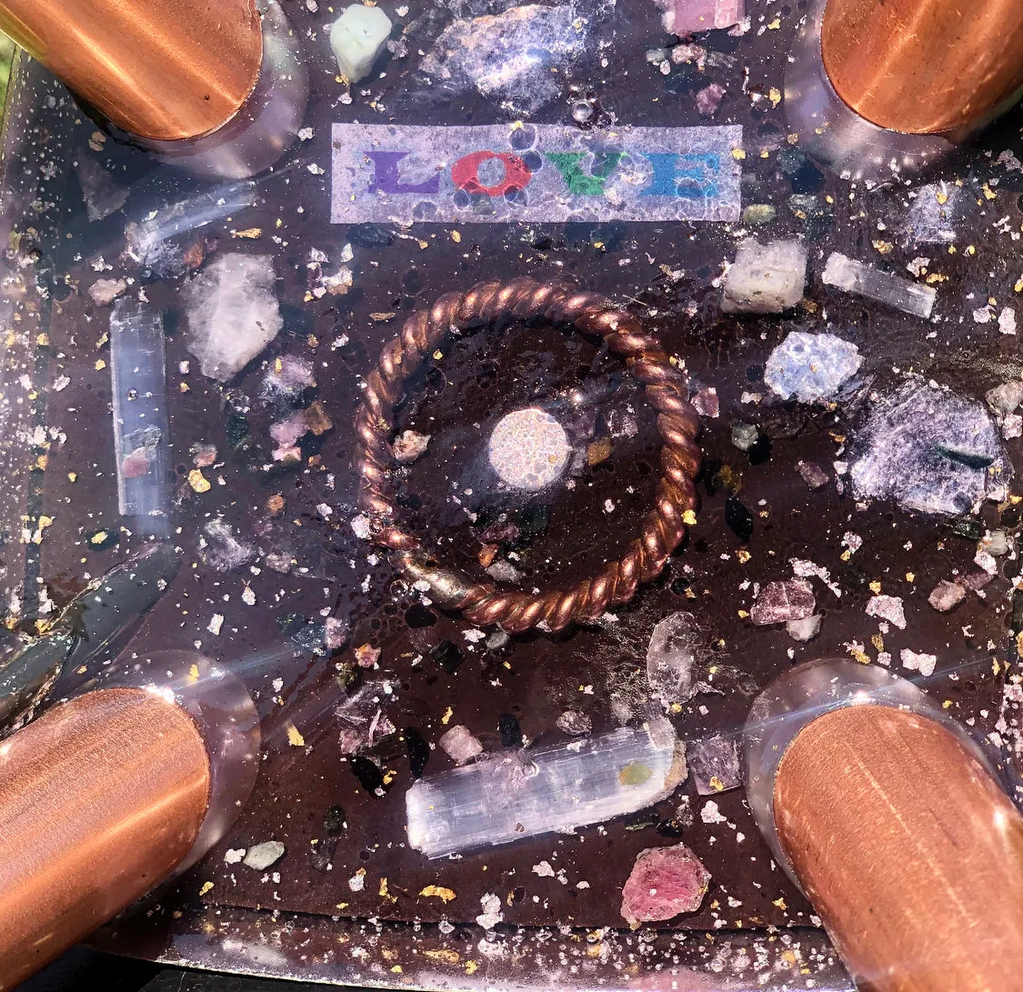 The "Nubian Chakra Equalizer Mini-Chembuster" - 6 lbs, 8 Sided Radionics Orgone Pyramid w/ Tensor Ring & Earth Pipes for grounding