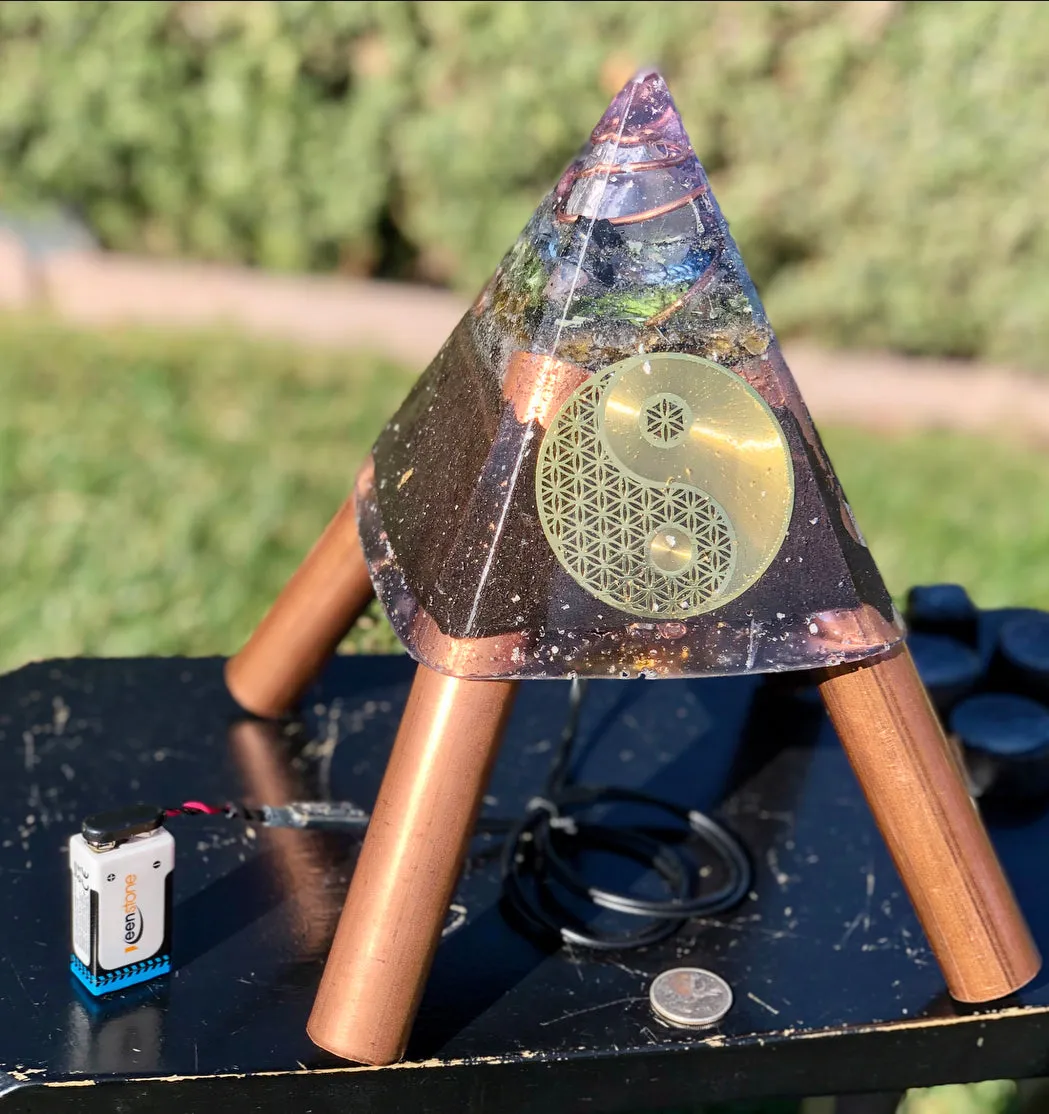 The "Nubian Chakra Equalizer Mini-Chembuster" - 6 lbs, 8 Sided Radionics Orgone Pyramid w/ Tensor Ring & Earth Pipes for grounding