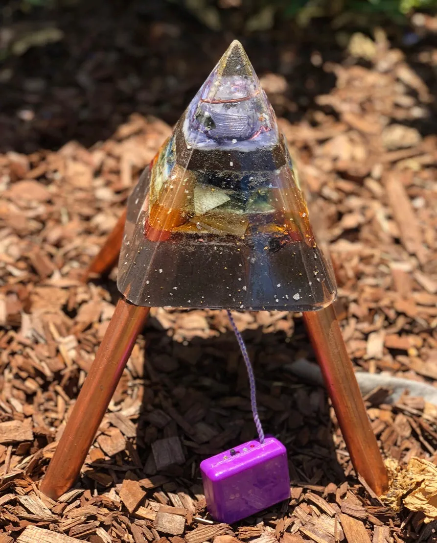 The "Nubian Chakra Equalizer Mini-Chembuster" - 6 lbs, 8 Sided Radionics Orgone Pyramid w/ Tensor Ring & Earth Pipes for grounding