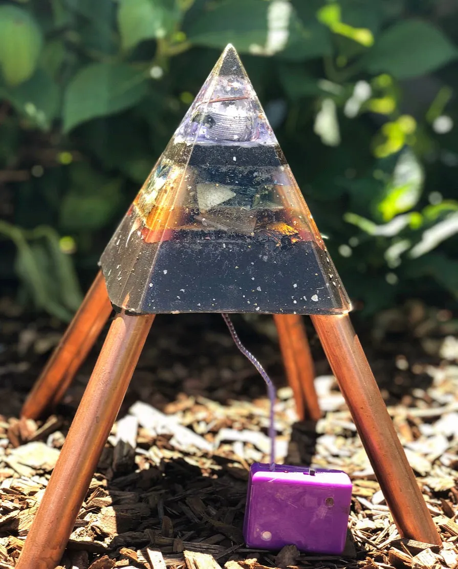 The "Nubian Chakra Equalizer Mini-Chembuster" - 6 lbs, 8 Sided Radionics Orgone Pyramid w/ Tensor Ring & Earth Pipes for grounding