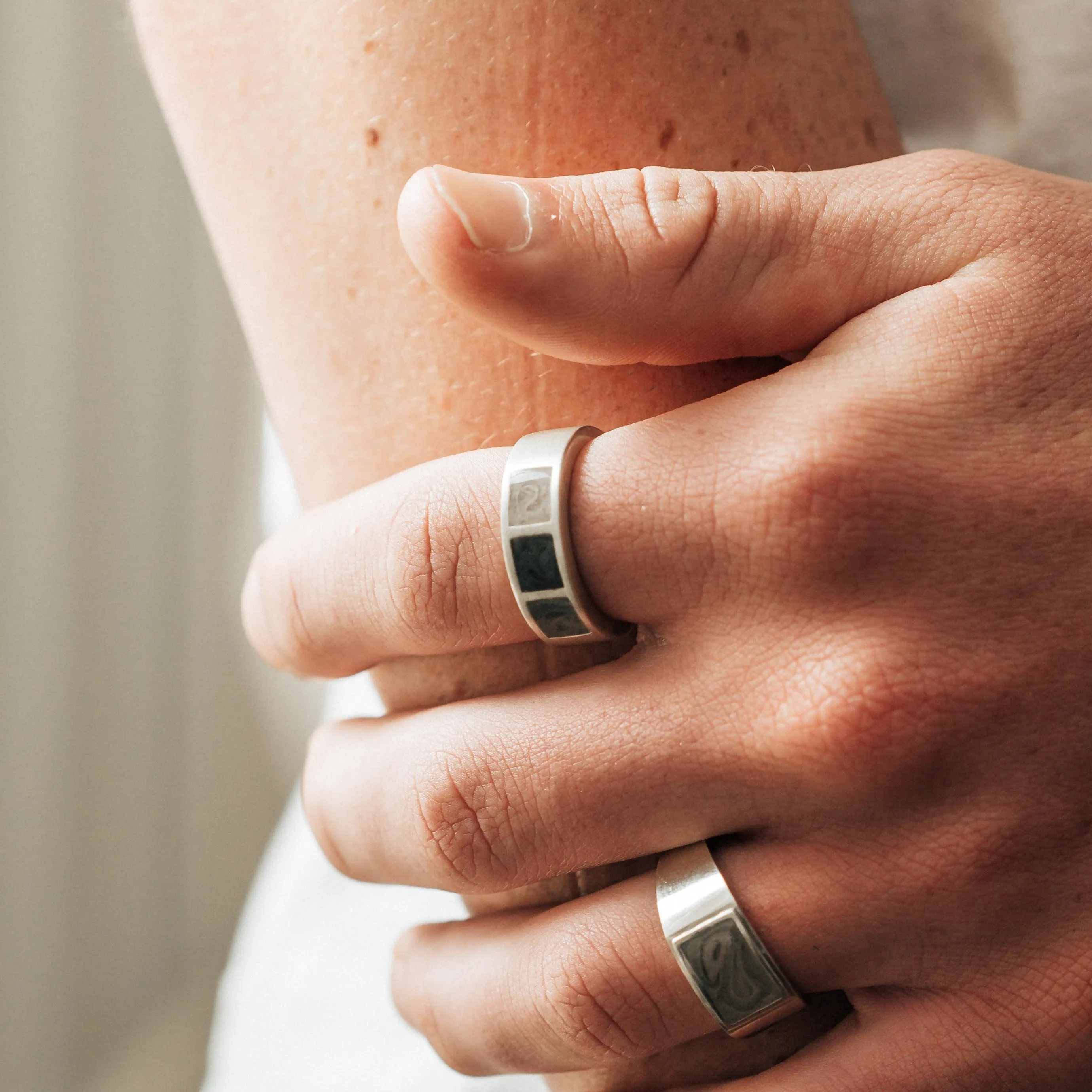 Three Setting Classic Band Cremation Ring in 14K Yellow Gold