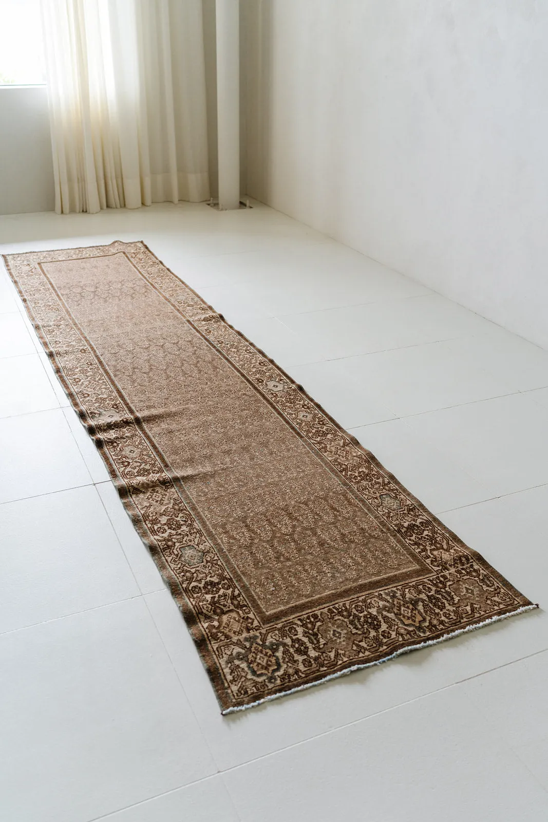 UKB No. 015 | 3’1" x 13’3"