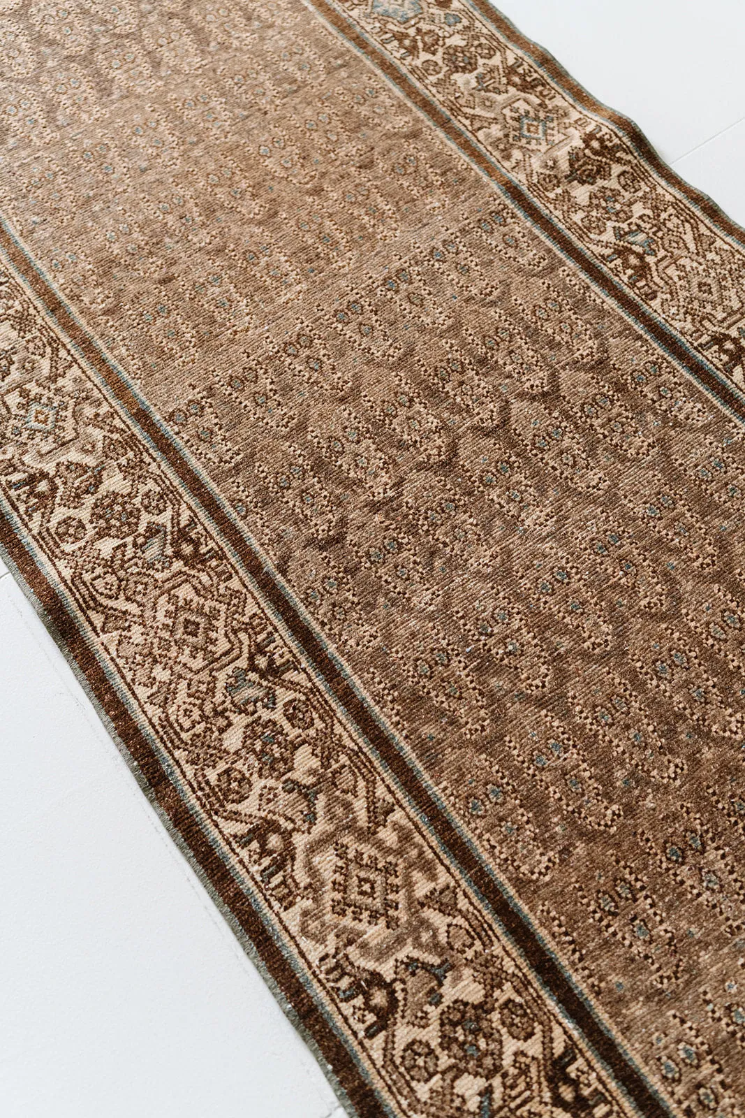 UKB No. 015 | 3’1" x 13’3"