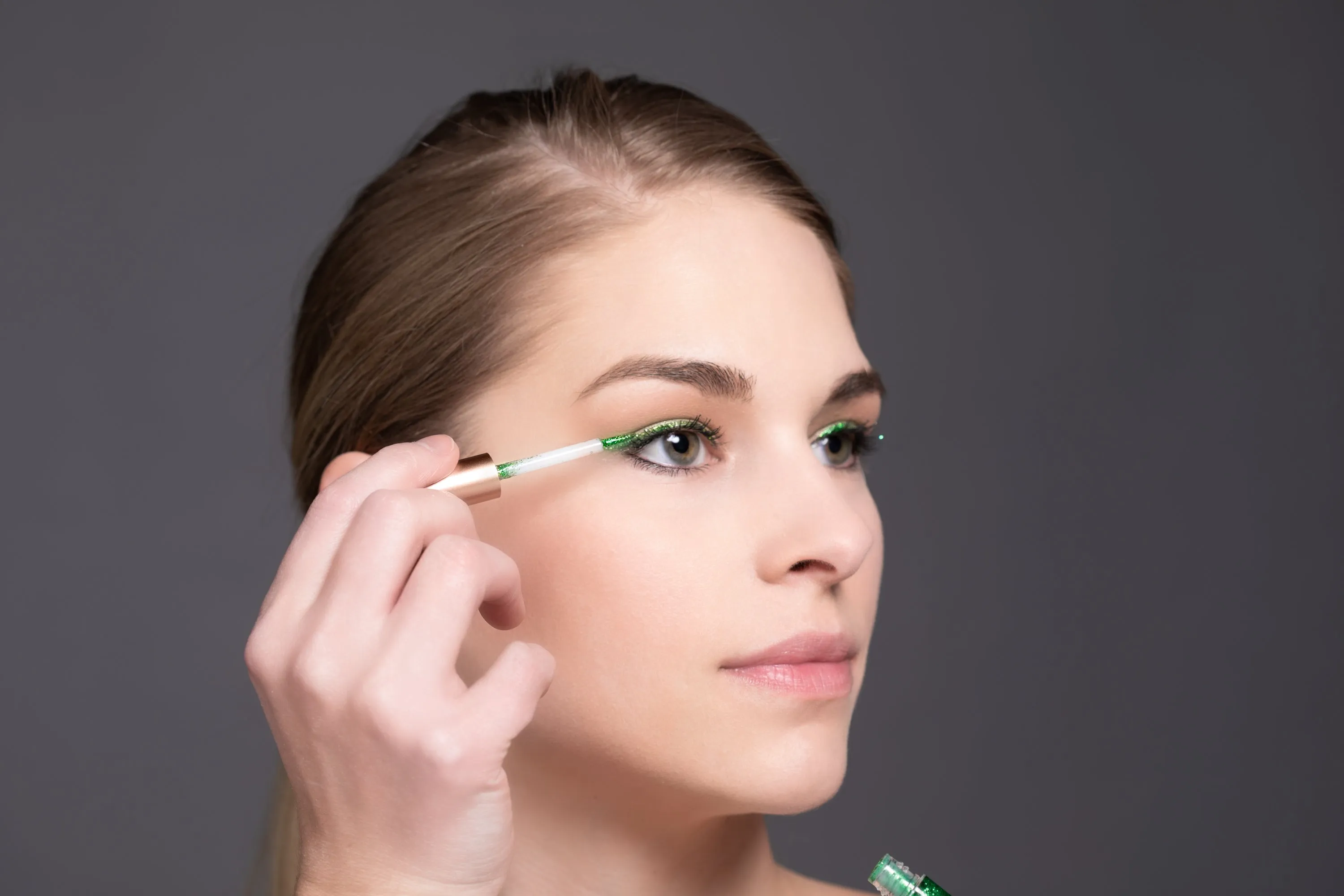 Vegan Eyeliner - For Shimmer & Shine in Your Eyes