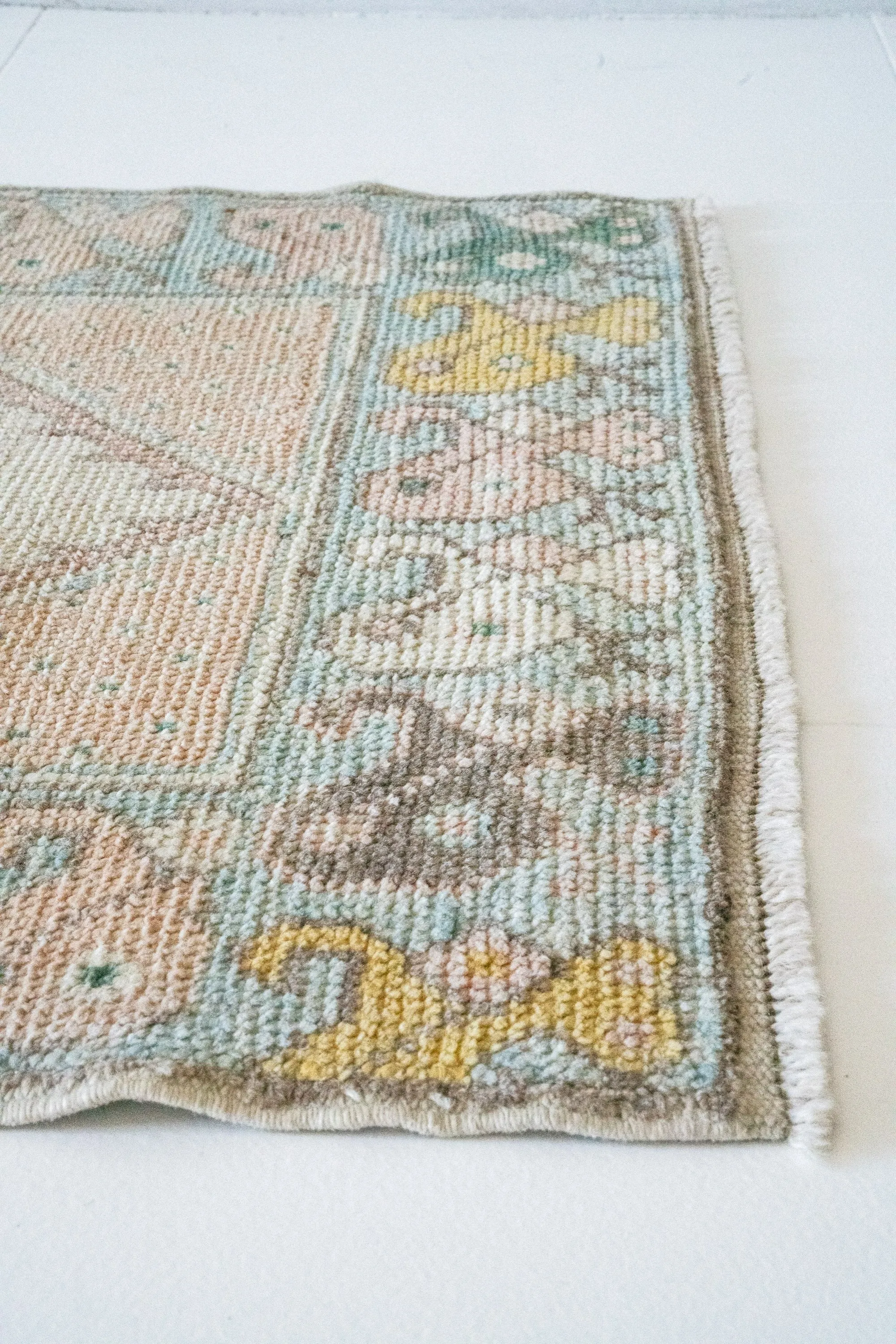 Vintage Turkish Anatolian Runner Rug No. 346 | 2'9 x 11'2