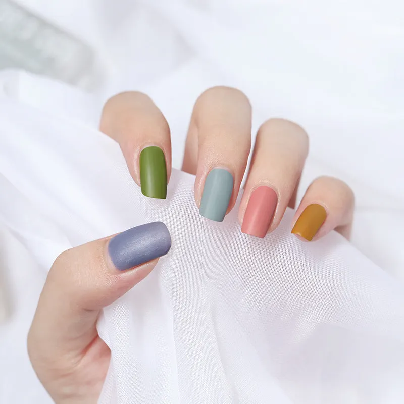 Water-based peel-off nail polish that can be peeled and dried without baking