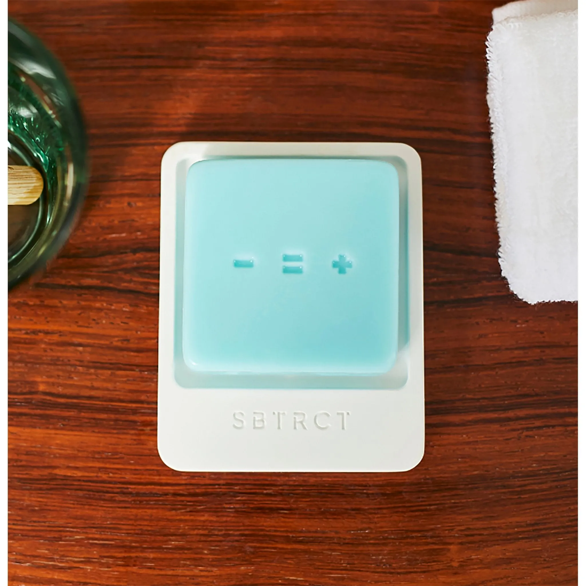 *White Diatomite Dish for Makeup Melt