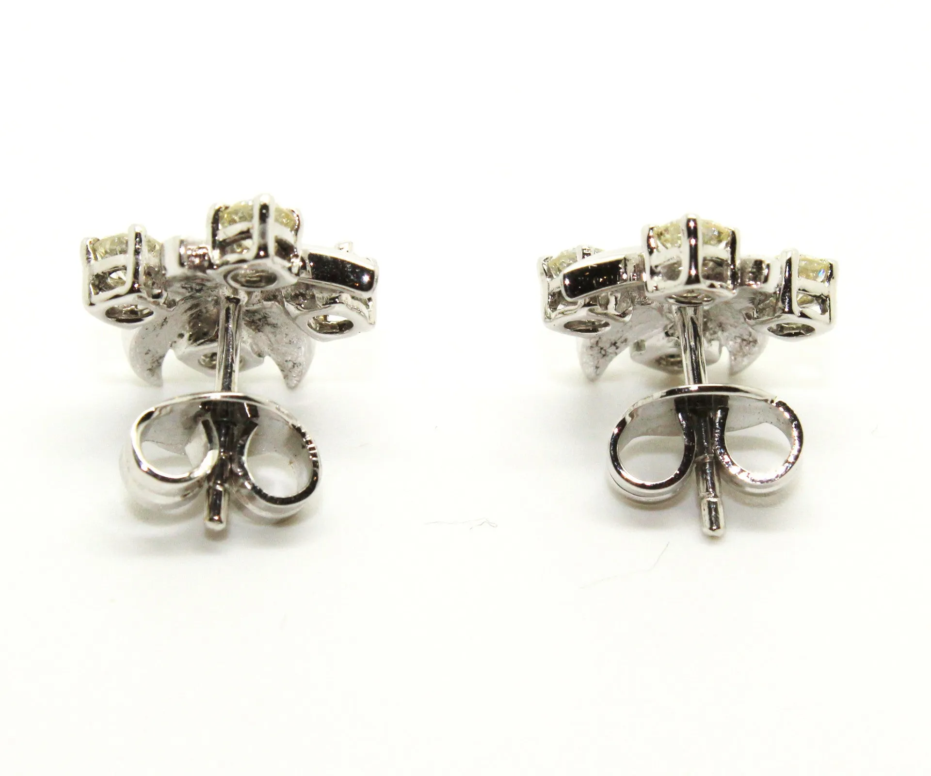 X&O Diamonds Earring Ad No. 0144